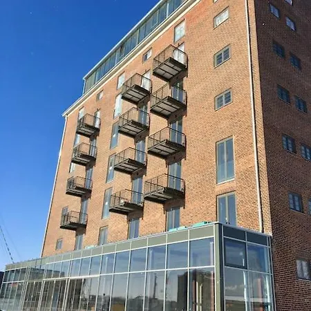 Historischer Ohlerich Speicher Hafen Wismar Ap.18 Exterior photo